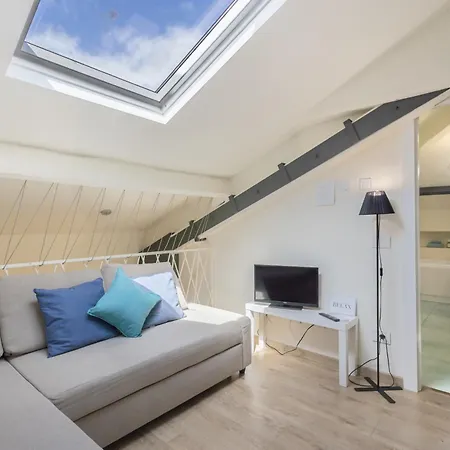 Casa Sonia Centralissimo/ 2 Bagni + Parking * Діано-Марина